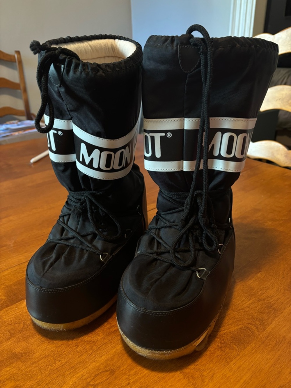 Tecnica Original Moon Boots size 42-44